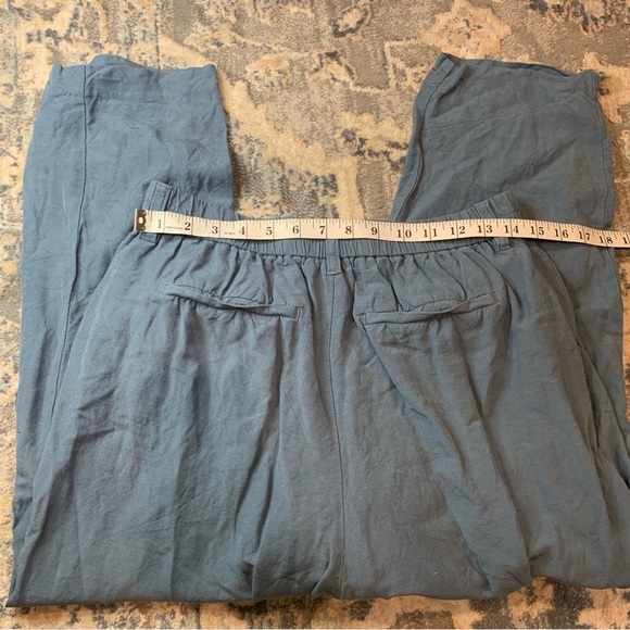 Madewell Blue Linen Relaxed Fit Cropped - Picture 2 of 4